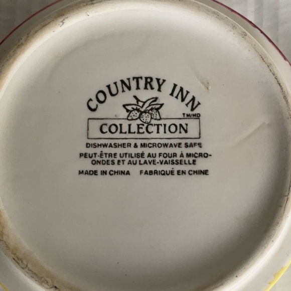 Artistic Ceramic Teapot and Cup Set - Picture 4 of 5